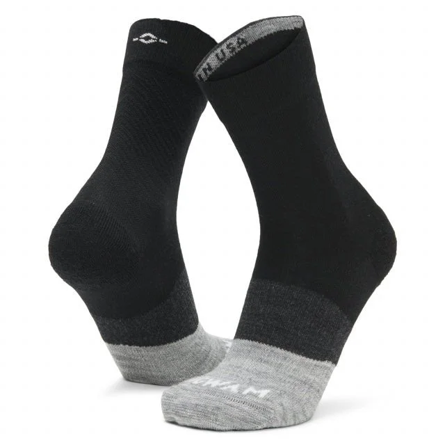 TRAIL JUNKIE LIGHTWEIGHT CREW SOCKS